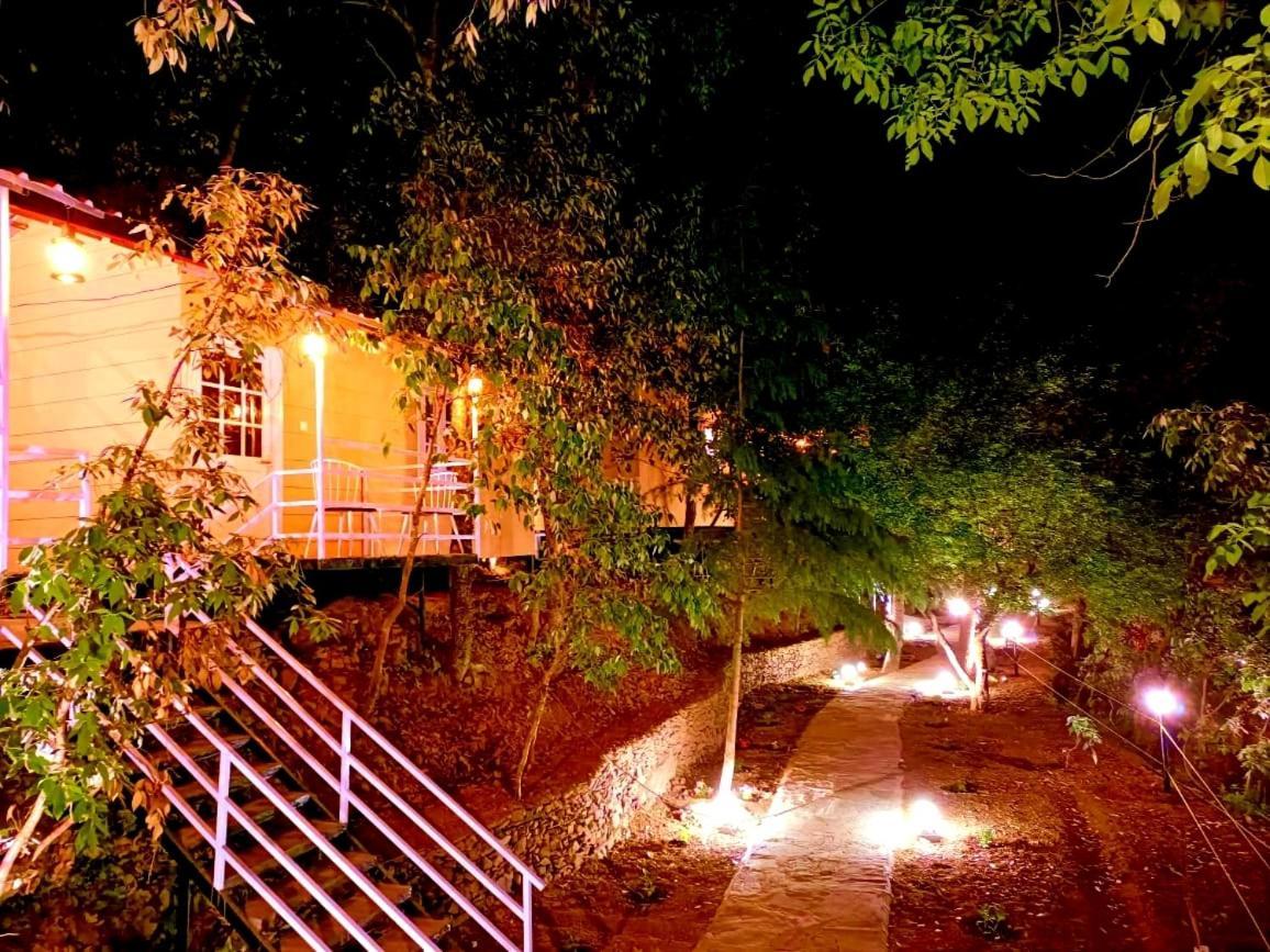 Aaroham Resort, Shimla Luaran gambar