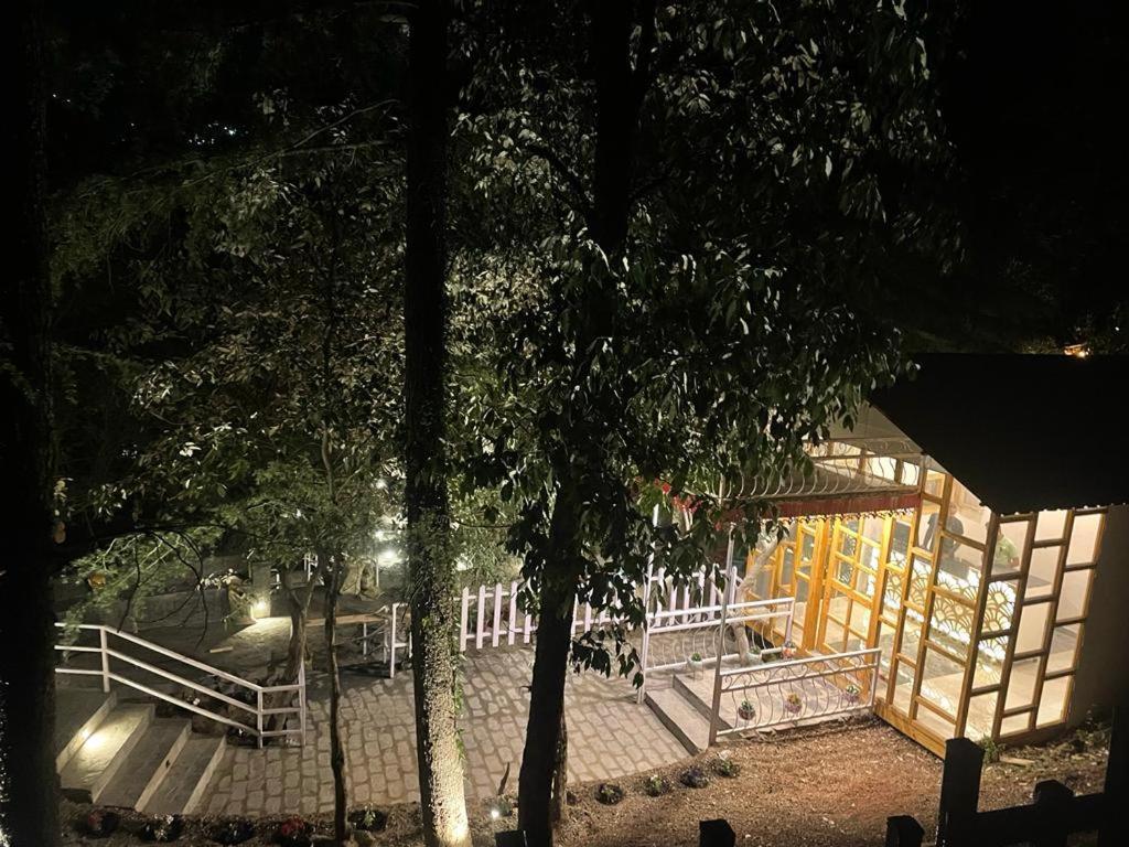 Aaroham Resort, Shimla Luaran gambar